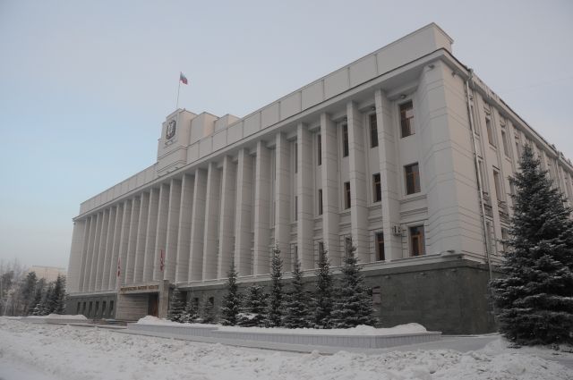 Бурков решил перед Новым годом заняться формированием правительства Омской области. 