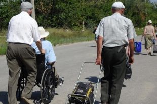 В Украине ощутимо упали доходы переселенцев, - данные правительства