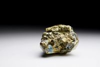 Более 1 кг золота 999 пробы нашли в бане у мужчины.