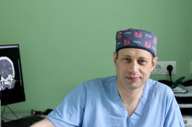 Тюменский врач обучает новой методике хирургов по всей стране