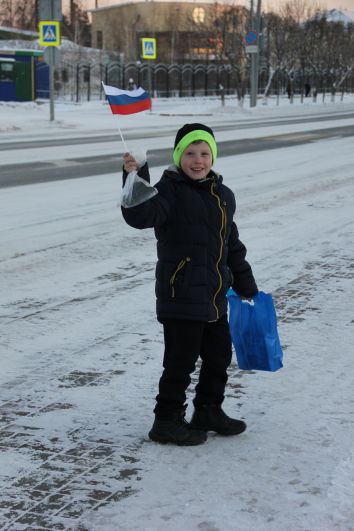 Мальчик на шествии Дедов Морозов в Ялуторовске, 2018.