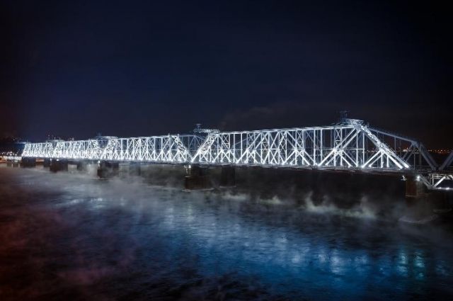 Это будет первый в России подсвеченный железнодорожный мост.