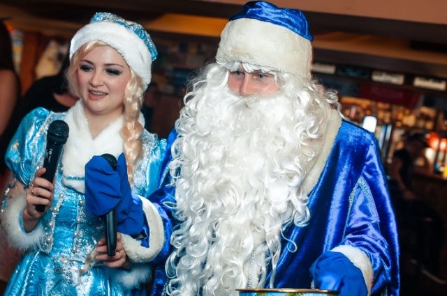 Тюменский центр «Дзержинец» проведет новогодний квест со Снегурочкой