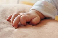 Малышу, внутриутробно прооперированному в Тюмени, исполнилось полгода