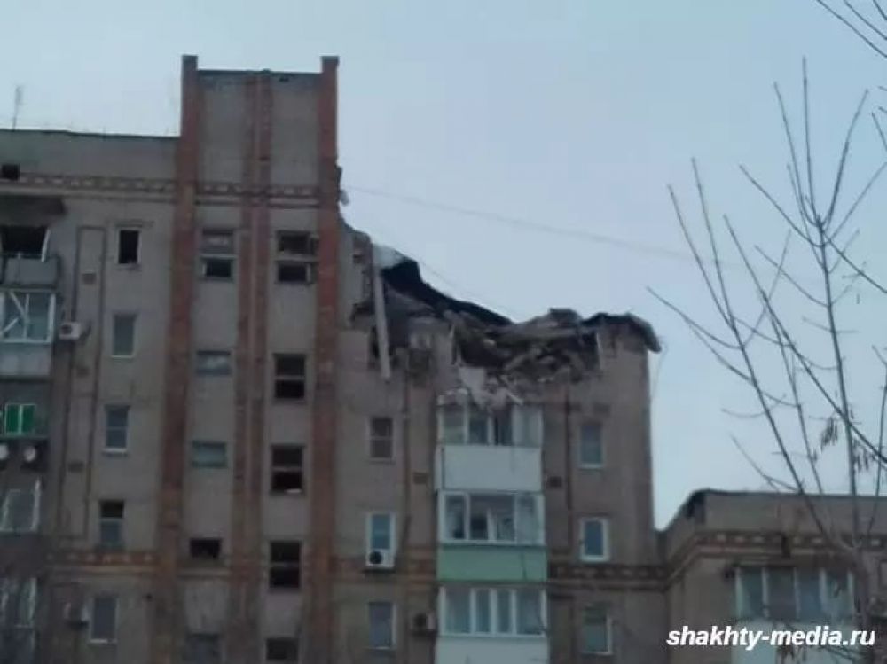 Пострадал от взрыва и соседний дом