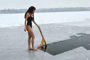 Крещение Господне 2019: с какими болезнями лучше в прорубь не нырять