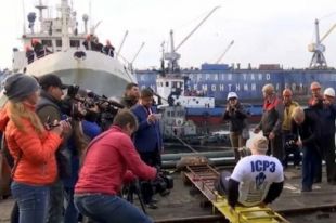 Протащил 614-тонный теплоход зубами: украинец попал в Книгу рекордов Гиннеса