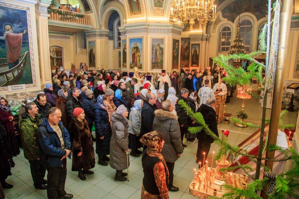 Всенощное бдение в Покровском соборе.