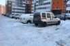 В жилом комплексе «Лесная мелодия – 2» на улице Склизкова дороги чистят, но парковать автомобили приходится в снежную кашу.