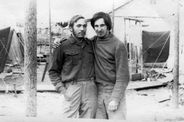 Ректор ННГУ Евгений Чупрунов (слева) в студенческие годы обрёл настоящих друзей.