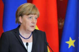 Меркель заявила, что спор о поставках газа преувеличен