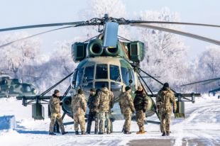 Летно-методические сборы армейской авиации Сухопутных войск на модернизированных вертолетах Ми-8 МСБ-В и Ми-2 МСБ-В начались в Полтавской области.