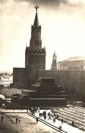 Мавзолей и Красная площадь, 1936 год.