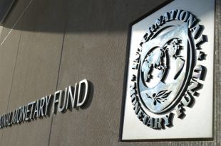 Украине следует перестать рассчитывать на помощь кредиторов, - глава МВФ