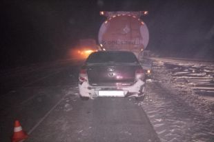 В Тазовском районе столкнулись «ВАЗ» и бензовоз