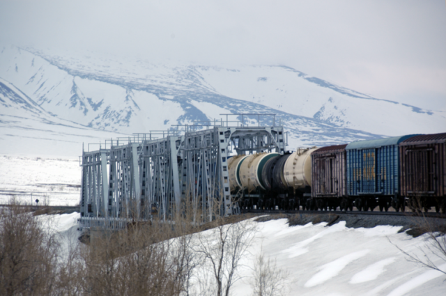 С Ямала в Калининград отправили более 170 тонн газового конденсата