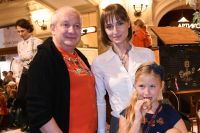 Дмитрий Марьянов с супругой Ксенией и дочерью Анфисой.