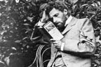 Мейерхольд за чтением «Чайки» А. П. Чехова в Царском селе, 1898 год.