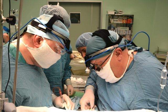 Тюменские врачи спасли новорожденного, проведя операцию на сердце