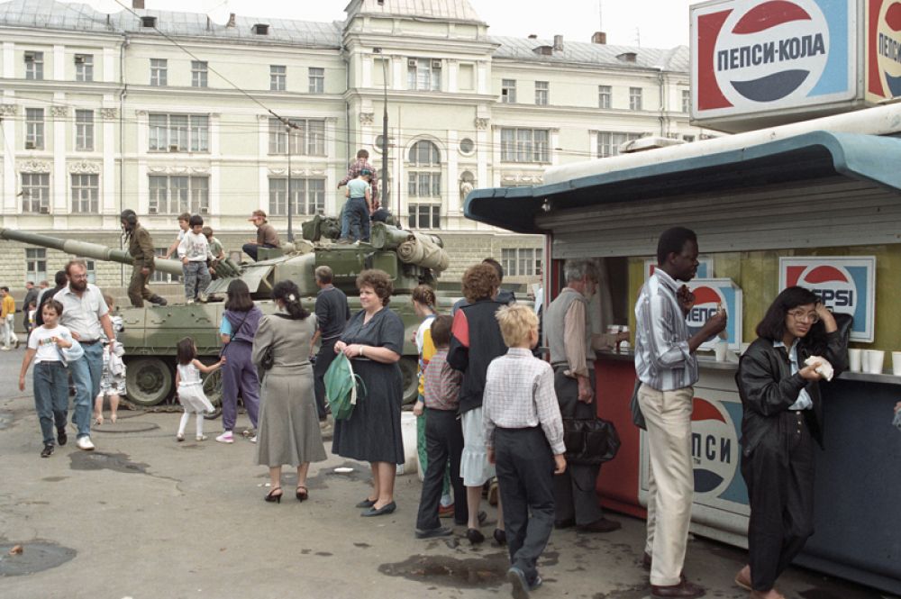 На улицах Москвы в августе 1991 года.