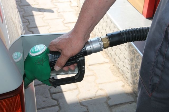 Чем выше стоимость за литр бензина, тем сильнее водителям хочется понимать, за что они платят. 