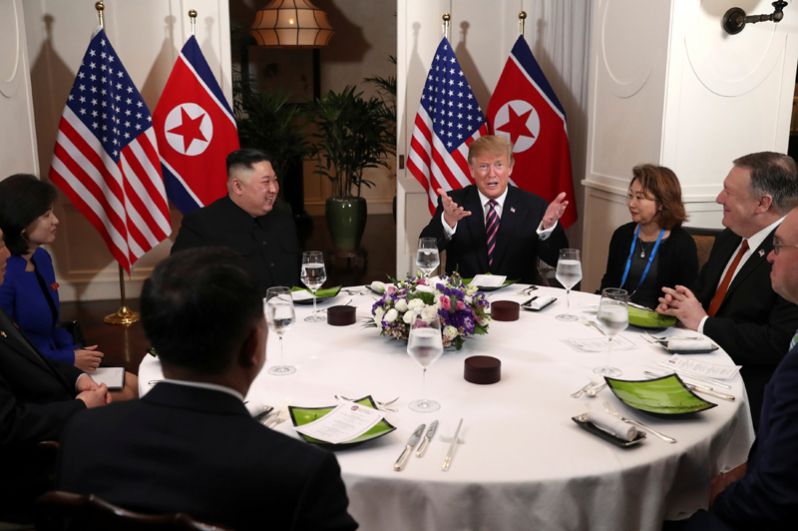 Встреча Дональда Трампа и Ким Чен Ына в Ханое.