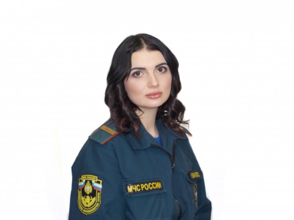 Иванова Маргарита, работает радиотелефонистом в 30 ПСЧ ФГКУ "21 отряд ФПС по Хабаровскому краю". Увлекается плаваньем и участвует в благотворительных организациях по оказанию помощи бездомным животным.