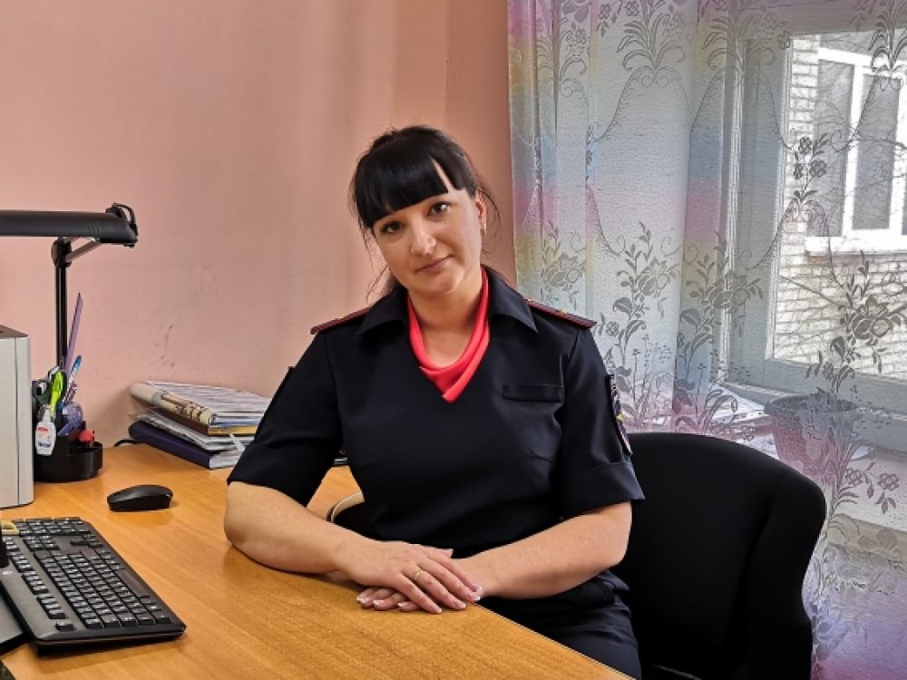 Семенищева Надежда, начальник отдела дознания ОМВД России по Советско-Гаванскому району. Увлечение – отдых с семьей на природе.