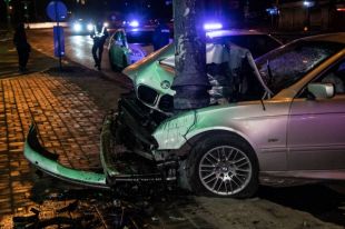 Авария случилась поздно ночью в понедельник, 4 марта, на Чоколовском бульваре в Соломенском районе.