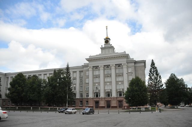 Одно из зданий на Советской площади, которое находится в ведении ГУП.