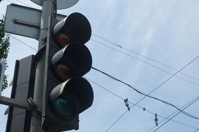 В Салехарде отключат светофоры на перекрестке Зои Космодемьянской – Губкина