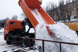 Столичные снегоплавильные пункты работают фактически в режиме нон-стоп.