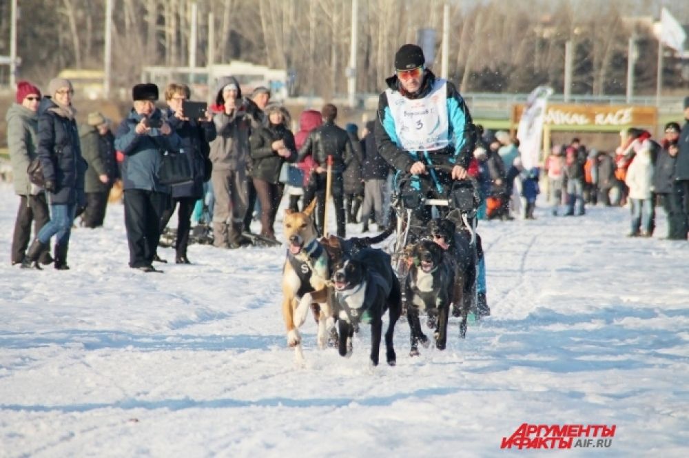 Финиш для участников гонок на 100 км будет возле гостиницы «Прибайкальская» в Листвянке, на 155 км — около ледокола «Ангара».