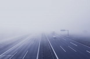 На трассе «Тюмень - Омск» снижена видимость из-за тумана
