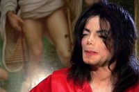 Майкл Джексон в своем поместье «Неверленд». Кадр из фильма «Жизнь с Майклом Джексоном» Мартина Башира, 2003 г.