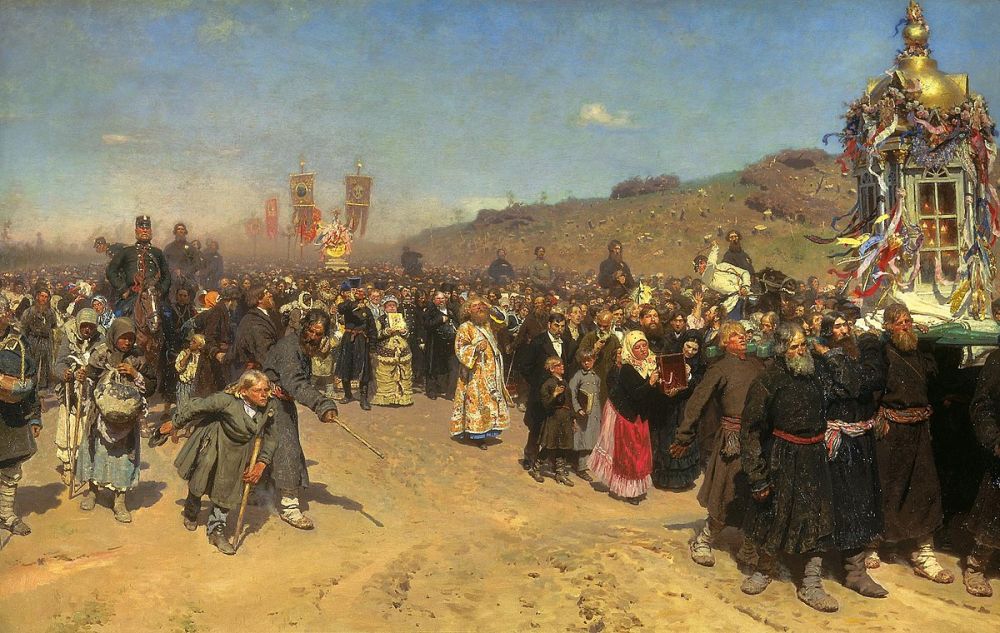 «Крестный ход в Курской губернии» (1883). На создание картины ушло три года. Для сбора материалов Репин ездил в Коренную пустынь под Курском, которая была знаменита своими крестными ходами. Кроме этого, он посещал Киев и Чернигов, где наблюдал крестный ход из Троицкого монастыря.