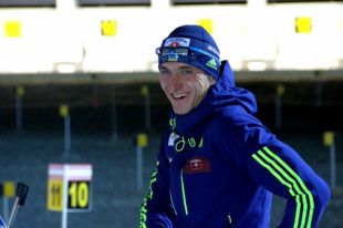 Дмитрий Пидручный, ранее выигравший золото в гонке преследования, на этот раз финишировал 10-м.