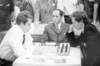 Матч за звание ЧМ по шахматам 1972. Слева- Б. Спасский, справа - Б. Фишер.