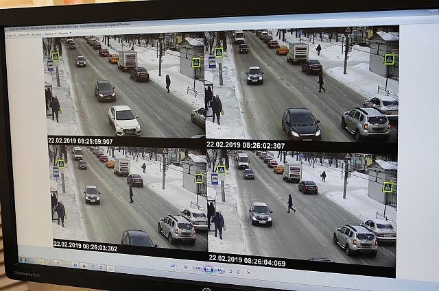 «Автоураган» на улице Маршала Жукова фиксирует автомобили, которые не уступают дорогу пешеходам.