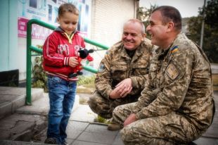 Рева озвучил размер пенсий военных после повышения