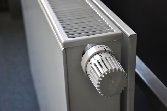 Регулировка температуры теплоносителя во внутридомовых системах во многом зависит от управляющих компаний. 