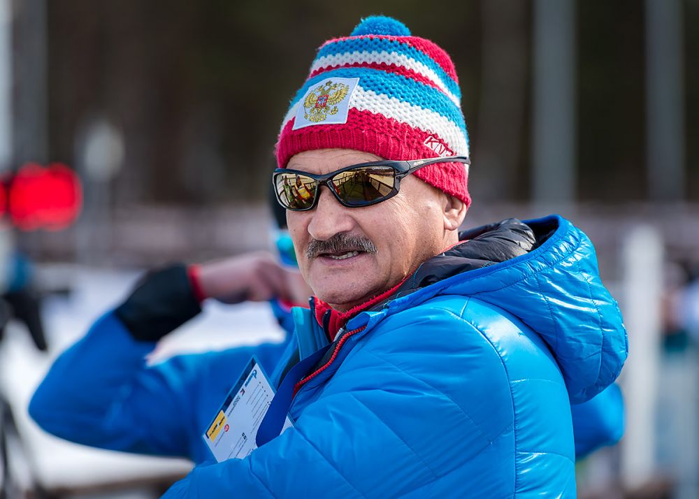 Тренер Анатолий Хованцев