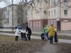 На улице Кремлевский вал собрали немало мусора.