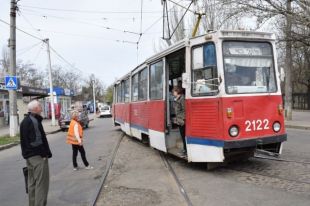 «Проехал пять метров»: в Николаеве пассажирам трамвая не вернули деньги