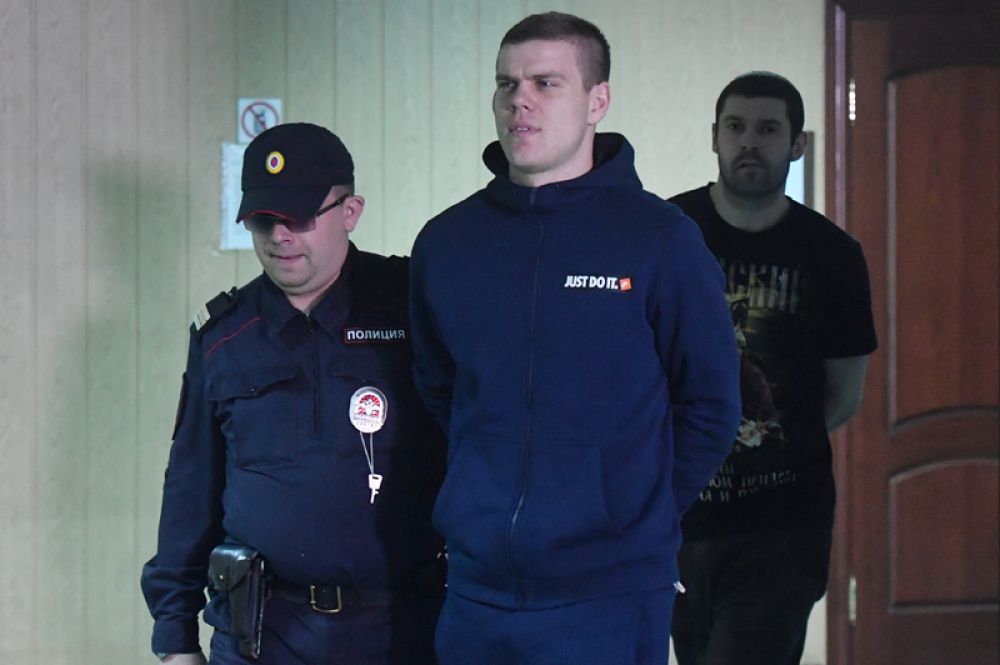 Александр Кокорин в здании Пресненского районного суда, апрель 2019.