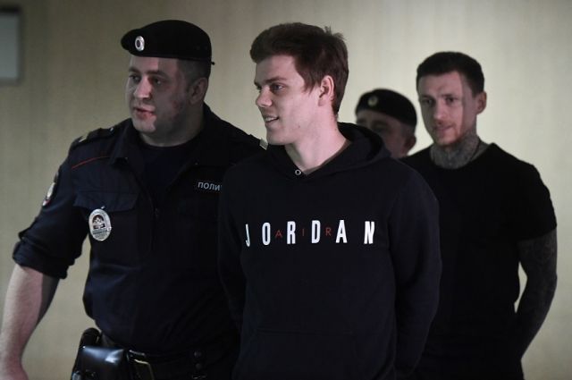 Александр Кокорин и Павел Мамаев в суде.