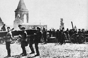 Ленин в Кремле на первом Всероссийском субботнике. 1 мая 1920 г.