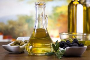 Медики назвали продукты, которые улучшают память и работу сердца