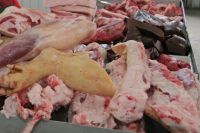 15 кг свинины и соленого сала было изъято и уничтожено