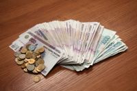 В Оренбурге пристав присвоила 300 тыс рублей должника